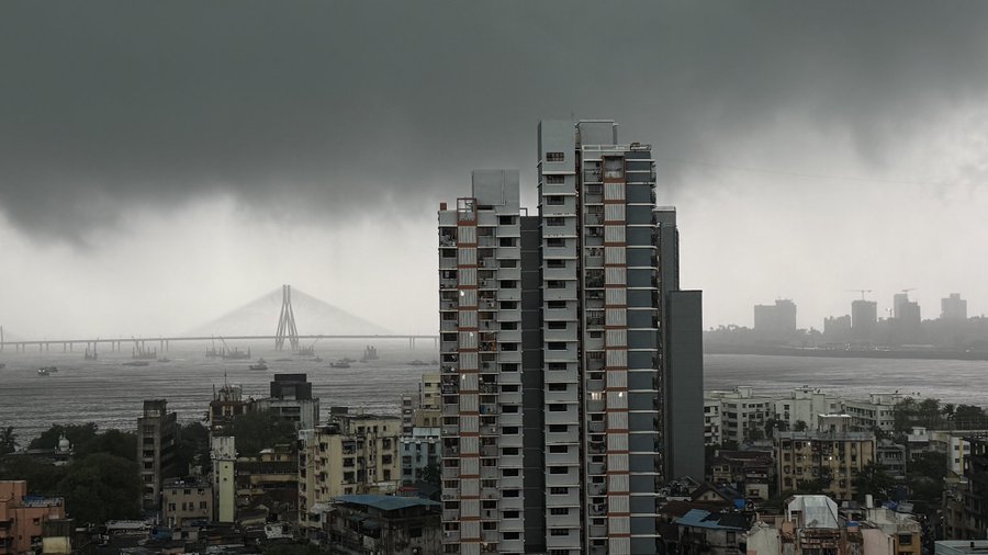 Orange alert in Mumbai; IMD predicts very heavy rainfall