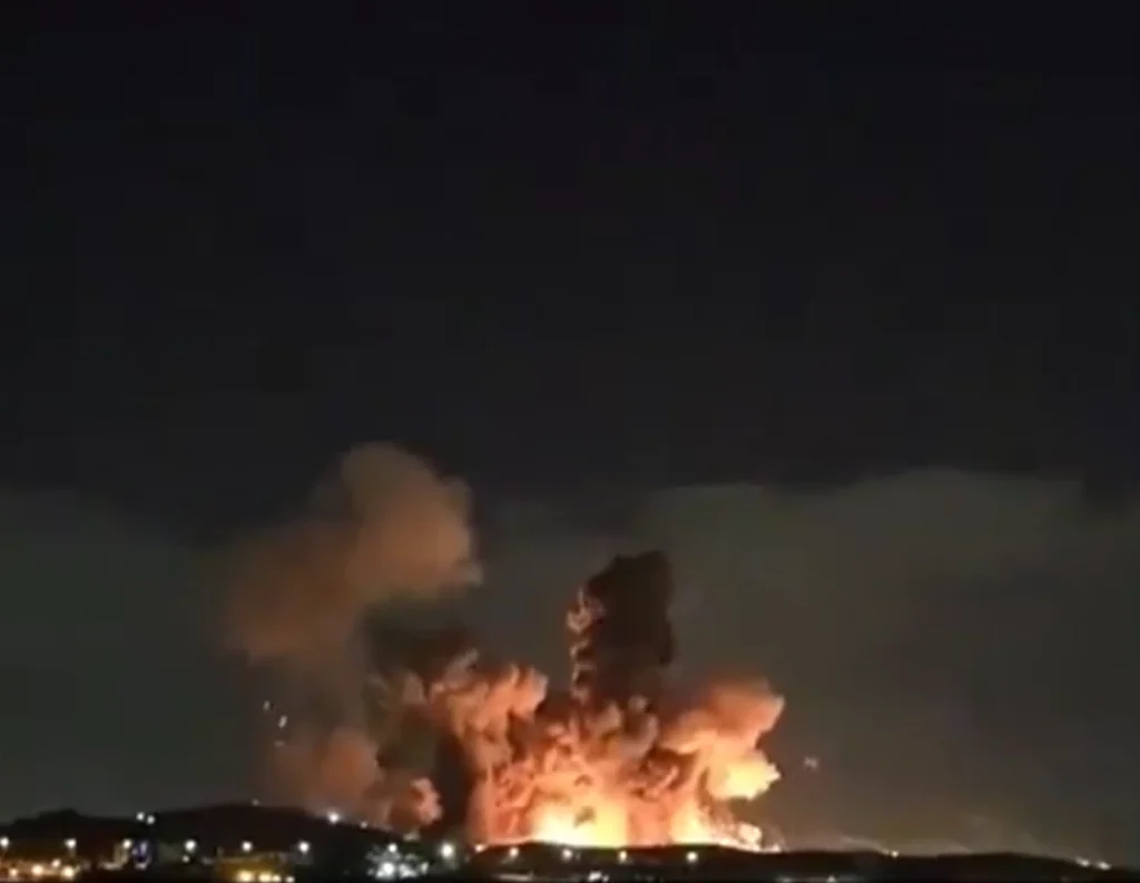 US Uses Bunker-Buster Bombs on IRGC Sites in Isfahan: What It Means for the Middle East 2 US Uses Bunker-Buster Bombs on IRGC Sites in Isfahan