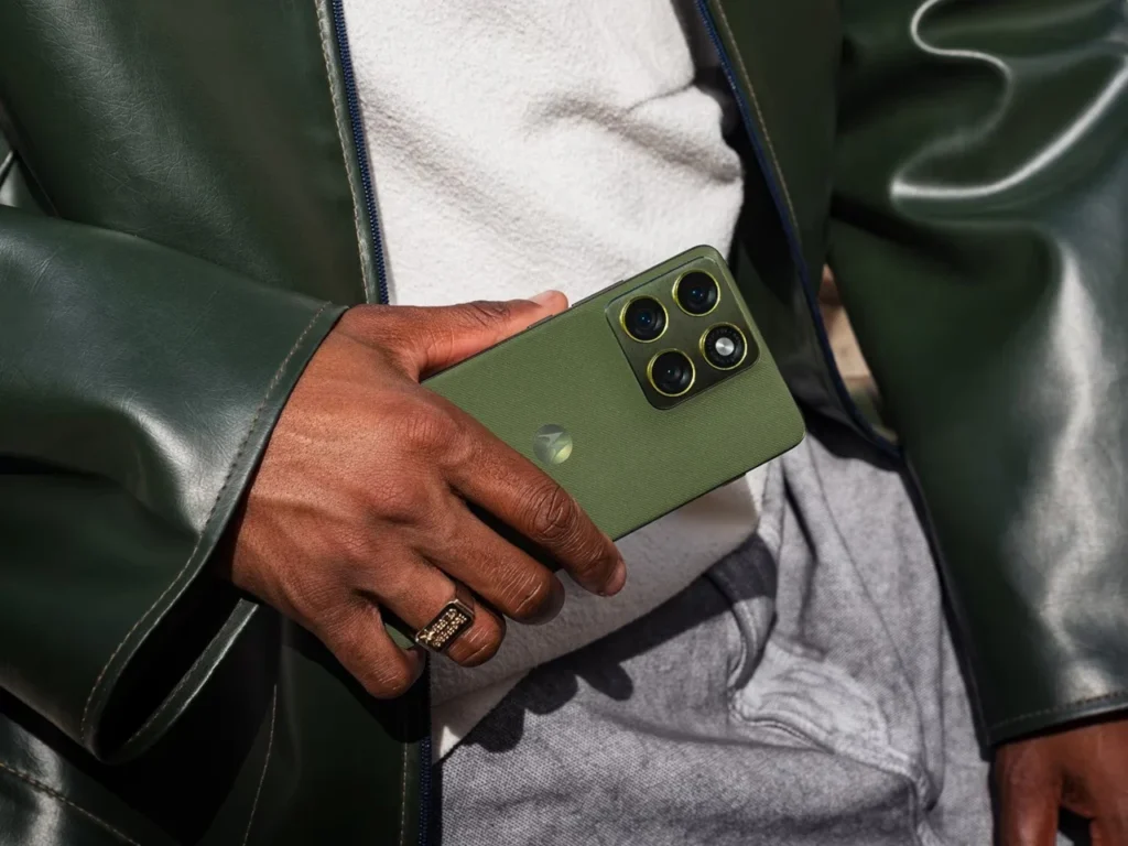 MOTOROLA EDGE 70 SERIES