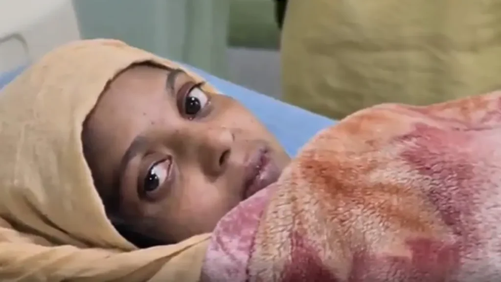 UP: Muslim Woman Delivers Quadruplets Over 5 Days, but TragicallyLoses Her Firstborn. 3 UP: Muslim Woman Delivers Quadruplets Over 5 Days, but Tragically Loses Her Firstborn.