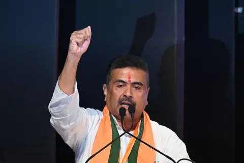 Huge Deportation Drive in Bengal: New Pro-Nation Government's Strict Measures to Rebuild the State 3 Bengal Launches Massive Deportation Drive Against Infiltrators